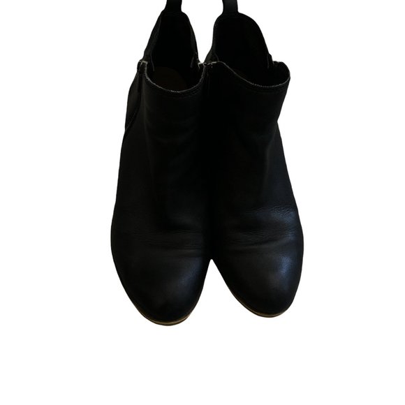 Lucky Brand 9M Black Ankle Zip- Up Booties - Picture 2 of 6